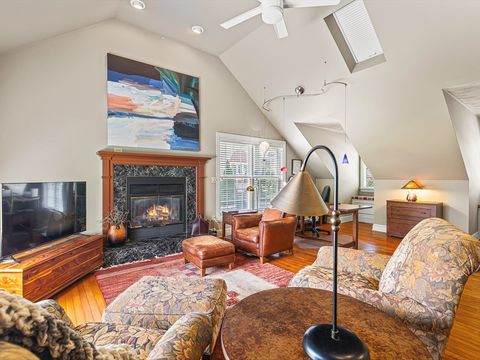 Tiny photo for 811 Paris Avenue, Rockford, IL 61107 (MLS # 12519134)