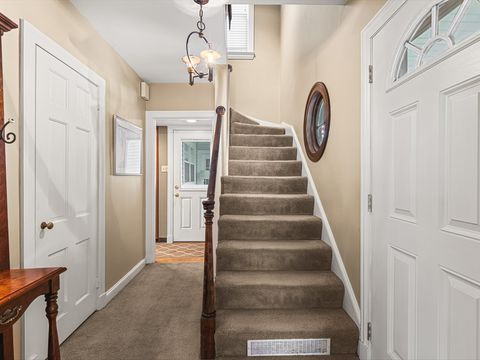 Tiny photo for 811 Paris Avenue, Rockford, IL 61107 (MLS # 12519134)