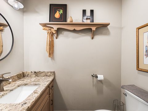 Tiny photo for 811 Paris Avenue, Rockford, IL 61107 (MLS # 12519134)