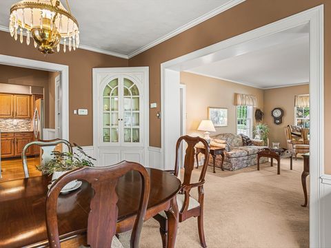 Tiny photo for 811 Paris Avenue, Rockford, IL 61107 (MLS # 12519134)