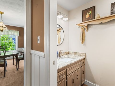 Tiny photo for 811 Paris Avenue, Rockford, IL 61107 (MLS # 12519134)