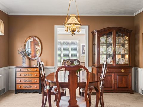 Tiny photo for 811 Paris Avenue, Rockford, IL 61107 (MLS # 12519134)