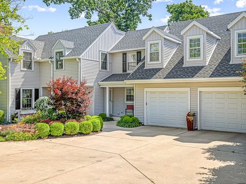 Tiny photo for 811 Paris Avenue, Rockford, IL 61107 (MLS # 12519134)