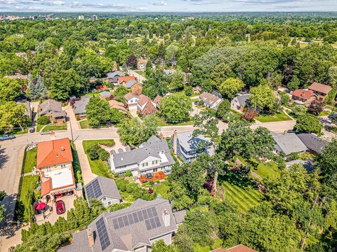 Tiny photo for 811 Paris Avenue, Rockford, IL 61107 (MLS # 12519134)