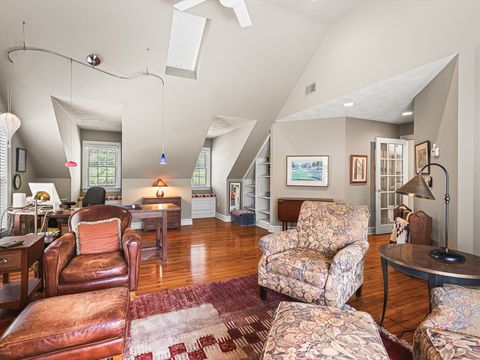 Tiny photo for 811 Paris Avenue, Rockford, IL 61107 (MLS # 12519134)