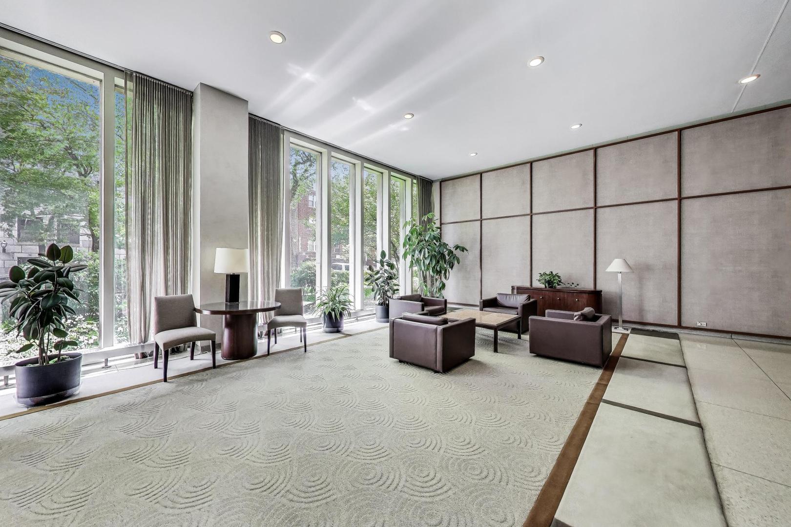 3550 N Lake Shore Drive 519
