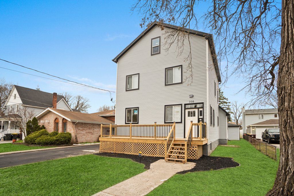 Photo for 308 SCHWAB Street, Thornton, IL 60476 (MLS # 12339189)