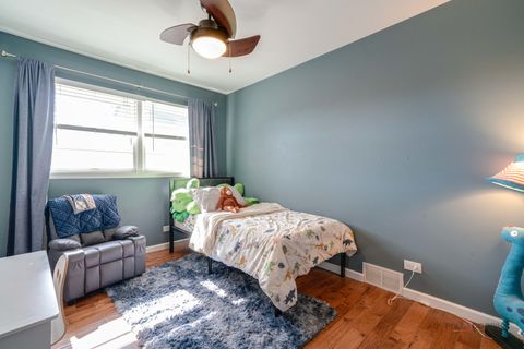 Tiny photo for 34049 N Hickory Avenue, Grayslake, IL 60030 (MLS # 12618701)