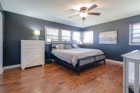 Tiny photo for 34049 N Hickory Avenue, Grayslake, IL 60030 (MLS # 12618701)