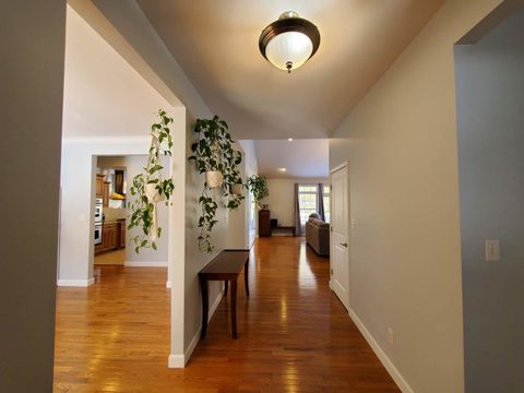 Tiny photo for 1142 Cedar Ridge Drive, Carbondale, IL 62901 (MLS # 12562094)