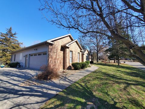 Tiny photo for 1142 Cedar Ridge Drive, Carbondale, IL 62901 (MLS # 12562094)