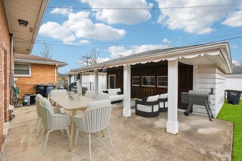 Tiny photo for 18644 William Street, Lansing, IL 60438 (MLS # 12601511)