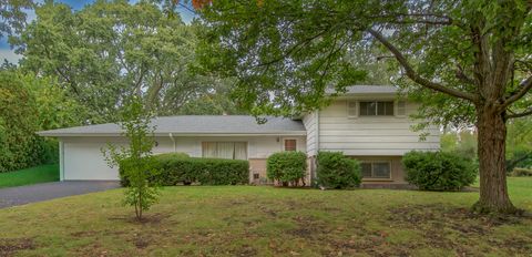 Photo of 3026 Glenway Drive, Northbrook, IL 60062 (MLS # 12499373)