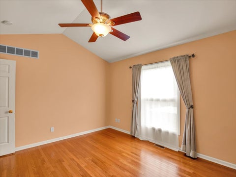 Tiny photo for 499 Kensington Court, DeKalb, IL 60115 (MLS # 12733007)