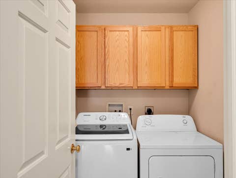 Tiny photo for 499 Kensington Court, DeKalb, IL 60115 (MLS # 12733007)