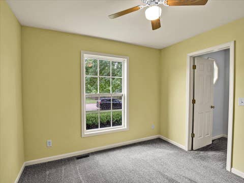 Tiny photo for 499 Kensington Court, DeKalb, IL 60115 (MLS # 12733007)