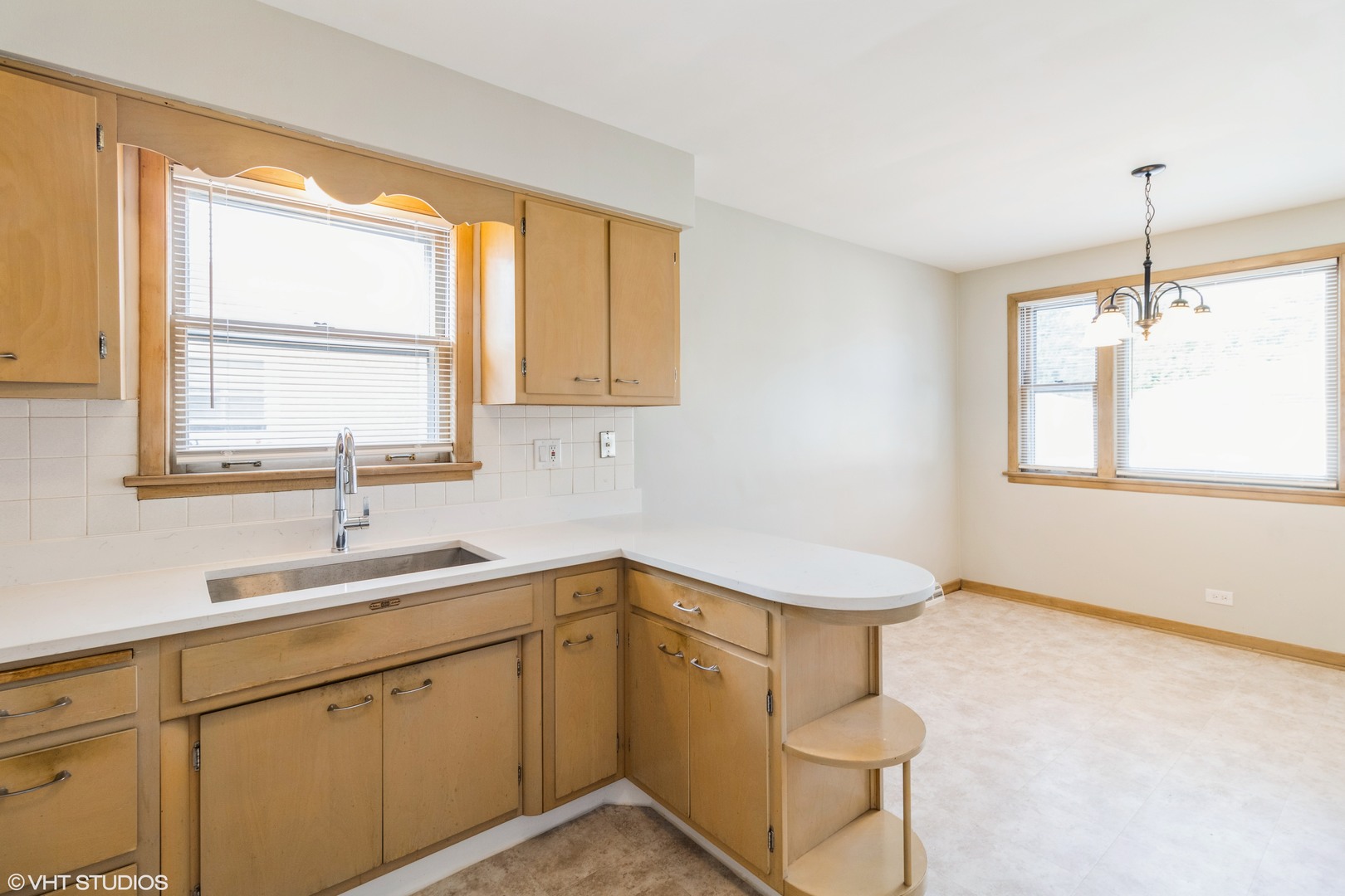 3671 Sarah Street