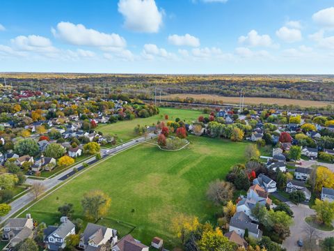 Tiny photo for 35 S London Court, South Elgin, IL 60177 (MLS # 12590611)