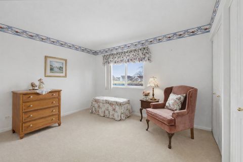 Tiny photo for 35 S London Court, South Elgin, IL 60177 (MLS # 12590611)