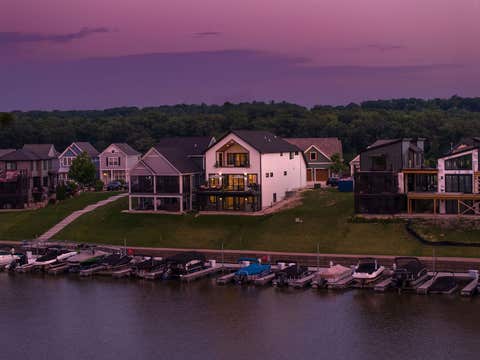 Tiny photo for 304 Leeward Way, Ottawa, IL 61350 (MLS # 12693619)