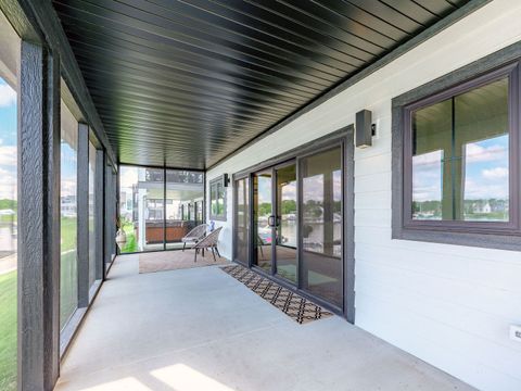 Tiny photo for 304 Leeward Way, Ottawa, IL 61350 (MLS # 12693619)