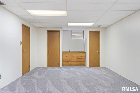 Tiny photo for 2706 RIDGEWOOD Avenue, Davenport, IA 52803 (MLS # QC4269026)