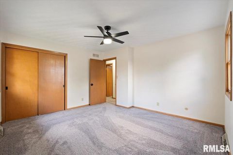 Tiny photo for 2706 RIDGEWOOD Avenue, Davenport, IA 52803 (MLS # QC4269026)