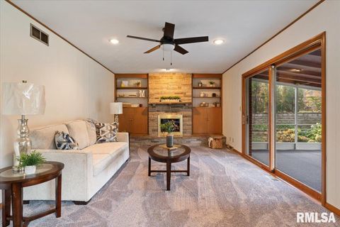 Tiny photo for 2706 RIDGEWOOD Avenue, Davenport, IA 52803 (MLS # QC4269026)