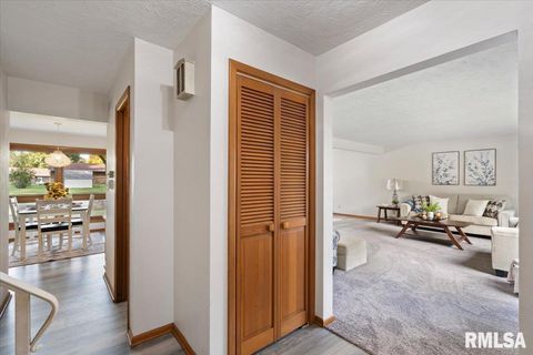 Tiny photo for 2706 RIDGEWOOD Avenue, Davenport, IA 52803 (MLS # QC4269026)