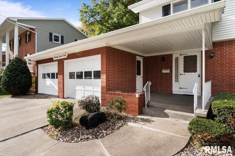 Tiny photo for 2706 RIDGEWOOD Avenue, Davenport, IA 52803 (MLS # QC4269026)