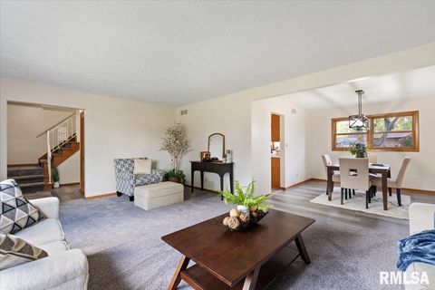 Tiny photo for 2706 RIDGEWOOD Avenue, Davenport, IA 52803 (MLS # QC4269026)