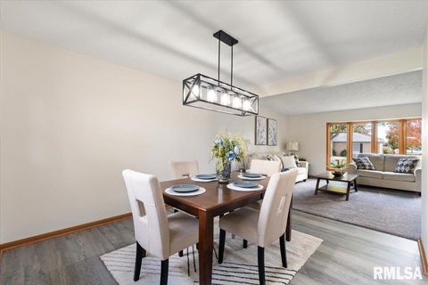 Tiny photo for 2706 RIDGEWOOD Avenue, Davenport, IA 52803 (MLS # QC4269026)