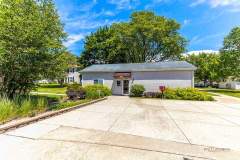 Tiny photo for 2177 N Dogwood Lane #2177, Palatine, IL 60074 (MLS # 12726922)