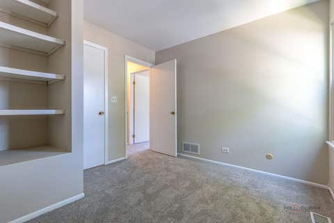 Tiny photo for 2177 N Dogwood Lane #2177, Palatine, IL 60074 (MLS # 12726922)