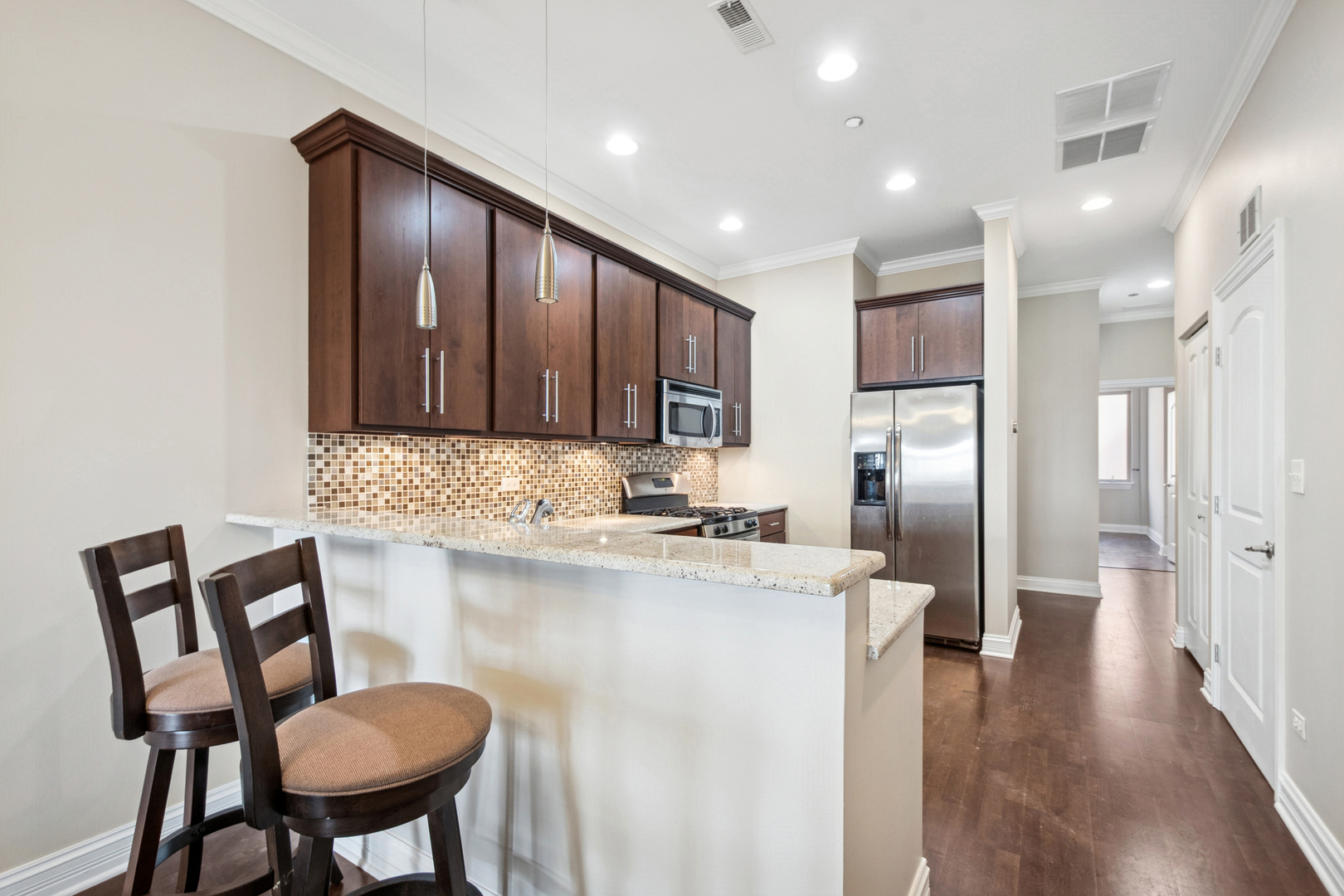 4950 N Western Avenue 5H