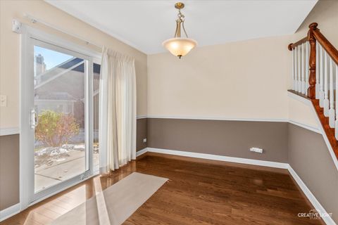 Tiny photo for 607 Kingsbridge Drive, Carol Stream, IL 60188 (MLS # 12513170)