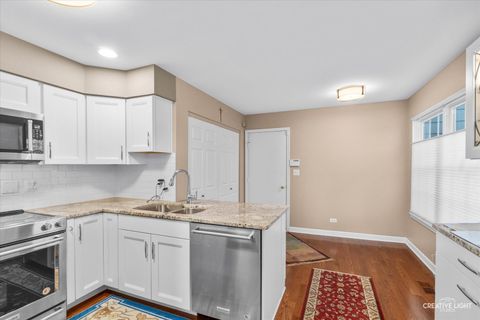 Tiny photo for 607 Kingsbridge Drive, Carol Stream, IL 60188 (MLS # 12513170)