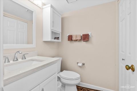 Tiny photo for 607 Kingsbridge Drive, Carol Stream, IL 60188 (MLS # 12513170)