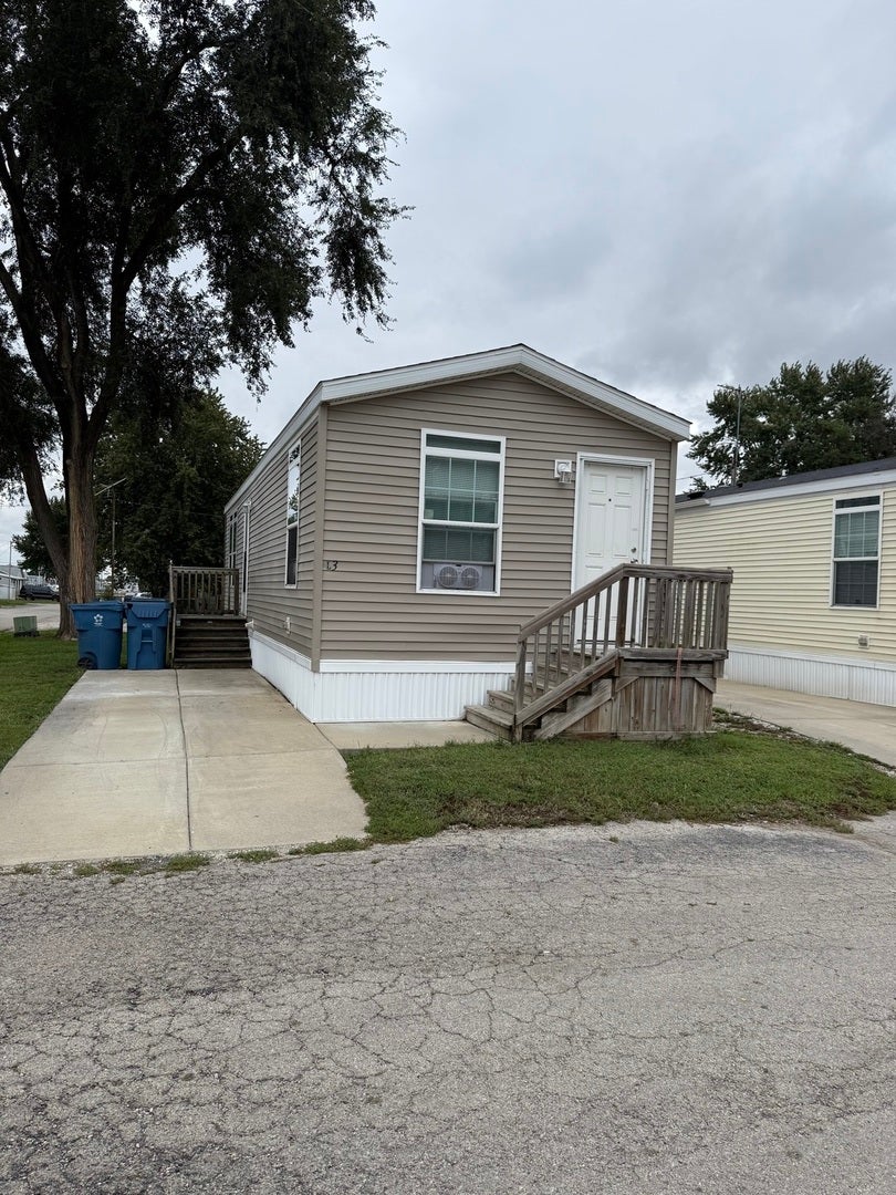 1335 Arthur Burch Drive 03