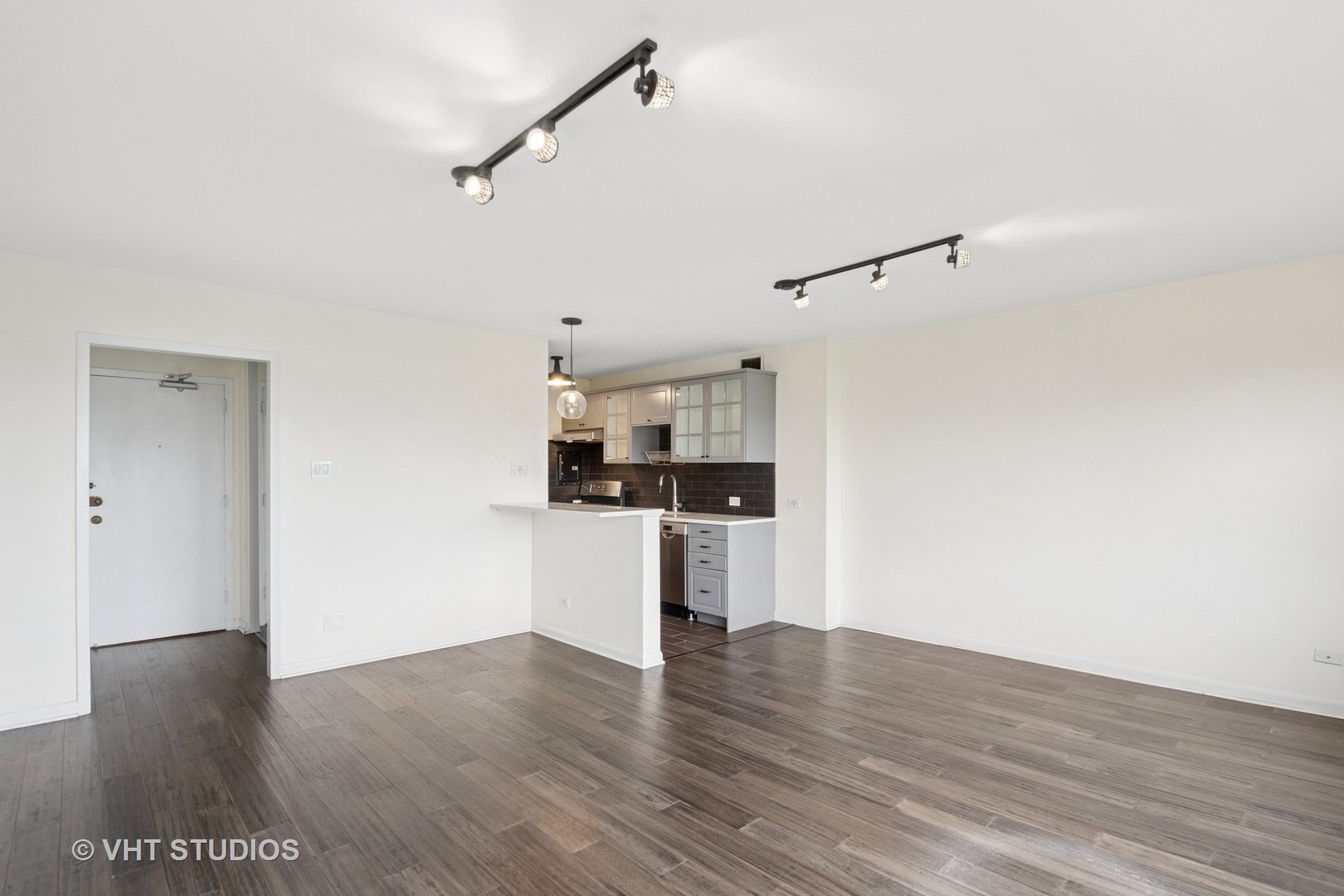 4880 N Marine Drive 810