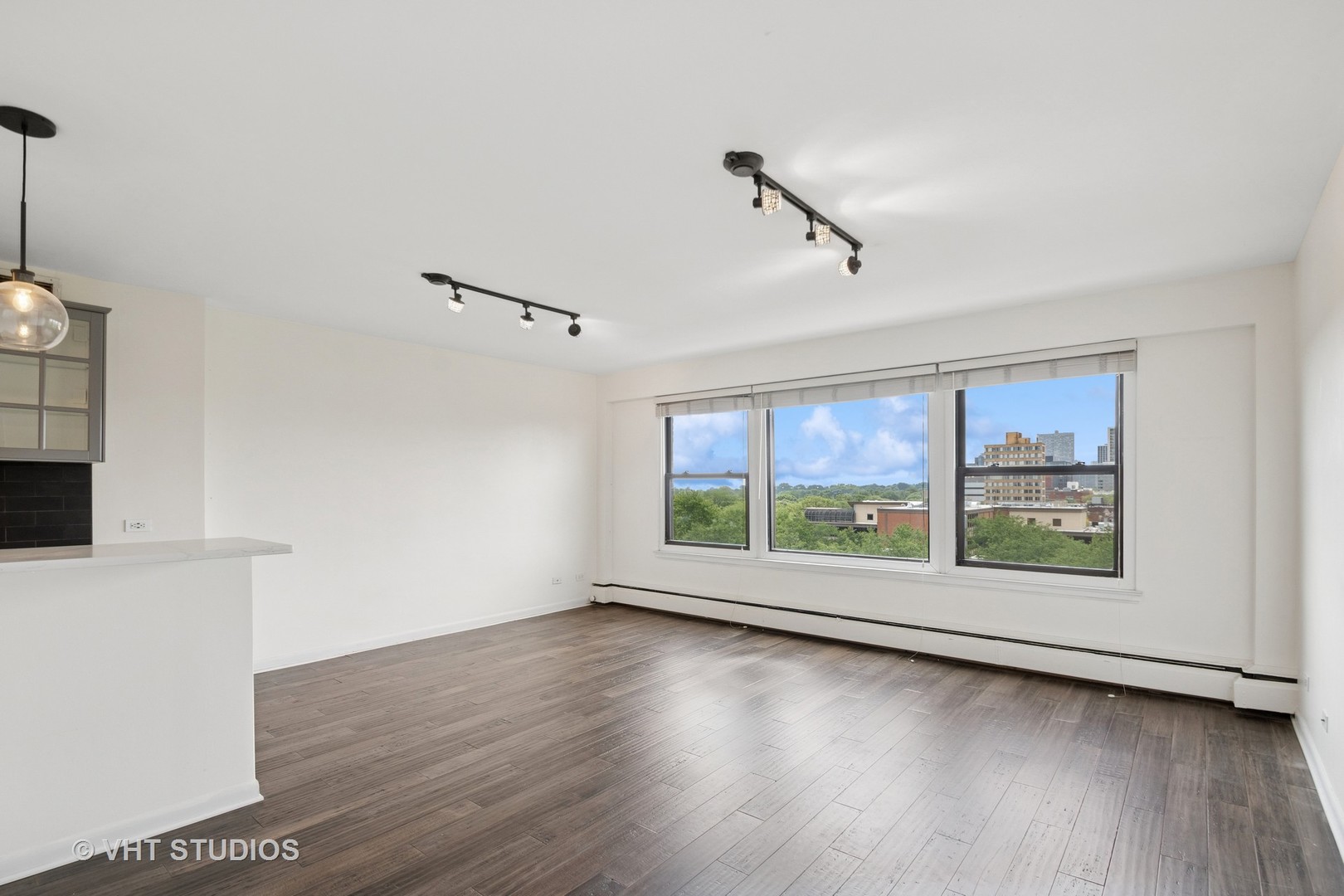 4880 N Marine Drive 810