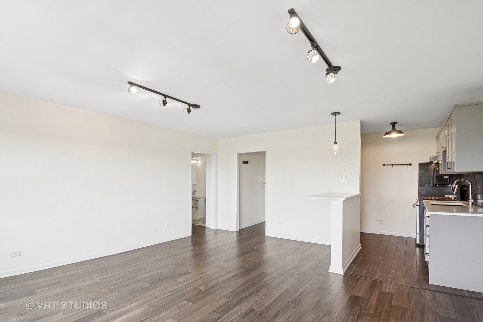 4880 N Marine Drive 810