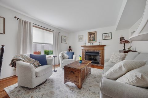 Tiny photo for 2426 Wild Cherry Court, Aurora, IL 60506 (MLS # 12629065)