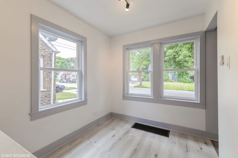 Tiny photo for 14727 Riverside Drive, South Holland, IL 60473 (MLS # 12488210)
