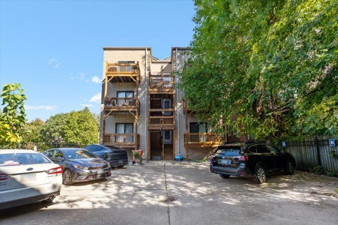 Tiny photo for 4606 N MALDEN Street #3N, Chicago, IL 60640 (MLS # 12773876)