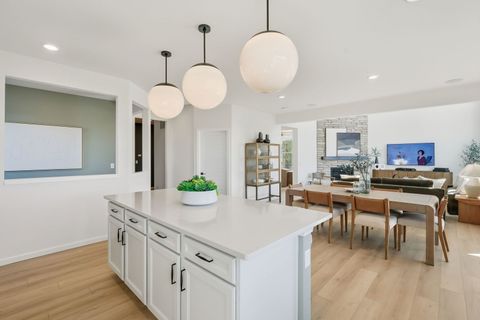 Tiny photo for 601 Redtop Way, Bolingbrook, IL 60490 (MLS # 12607173)