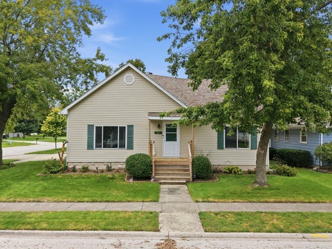 Tiny photo for 341 W Wood Avenue, Peotone, IL 60468 (MLS # 12772589)