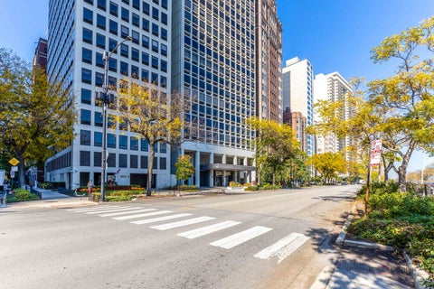 Photo of 1110 N Lake Shore Drive #31N, Chicago, IL 60611 (MLS # 12767100)