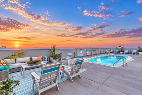 Tiny photo for 1110 N Lake Shore Drive #31N, Chicago, IL 60611 (MLS # 12767100)