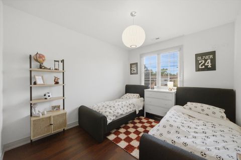 Tiny photo for 6057 N Tripp Avenue, Chicago, IL 60646 (MLS # 12656754)